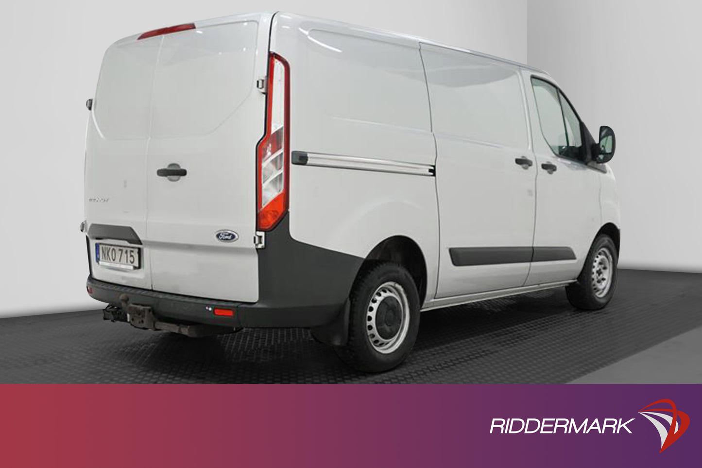 Ford Transit Custom 2.2 TDCI 3-sits Värmare Dragkrok Moms