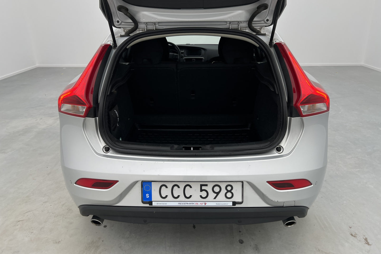 Volvo V40 D3 150hk P-sensorer 0,37l/Mil Euro 6