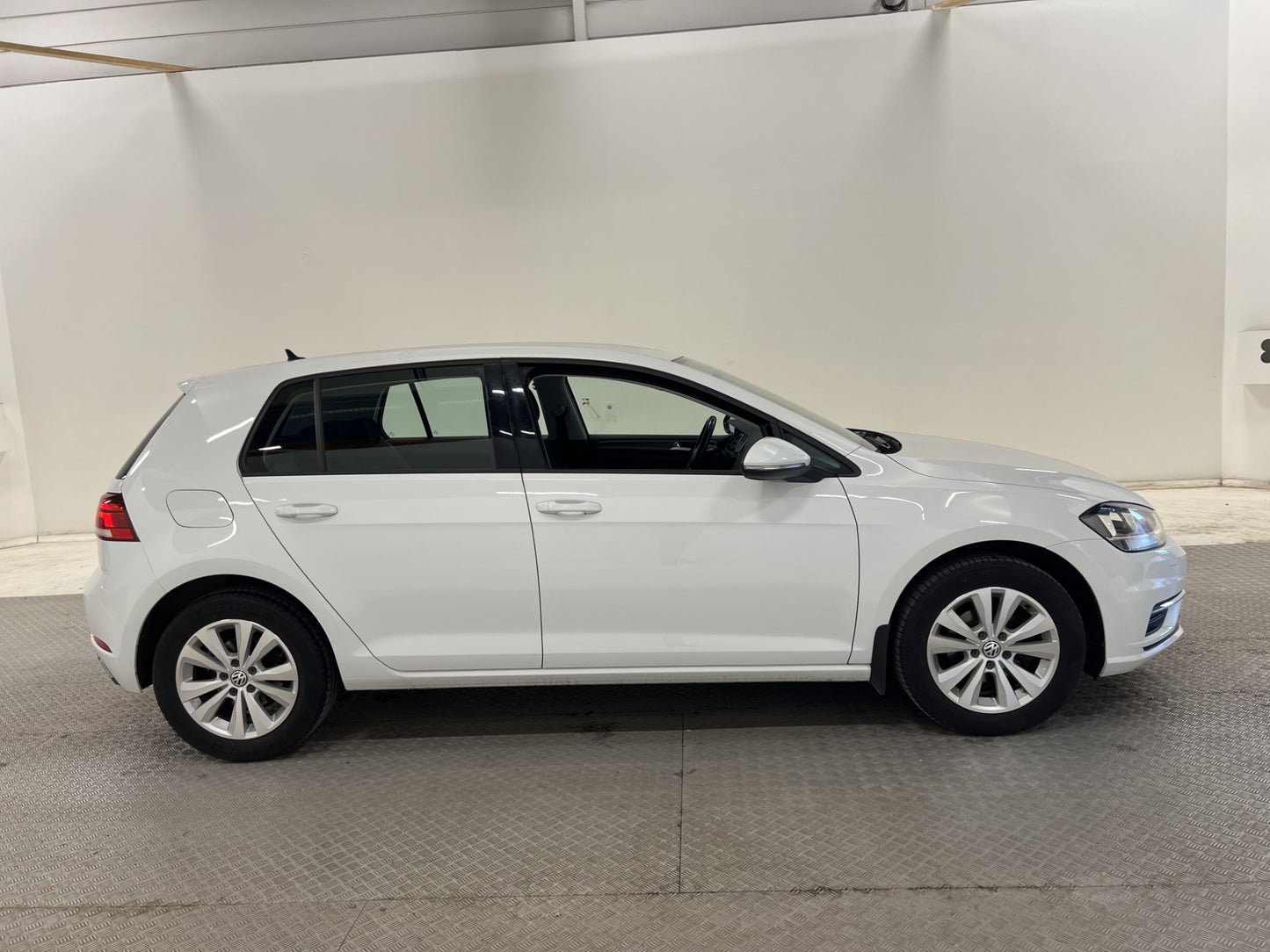 Volkswagen Golf 1.0 TSI 110hk App-connect Adaptiv 4455mil