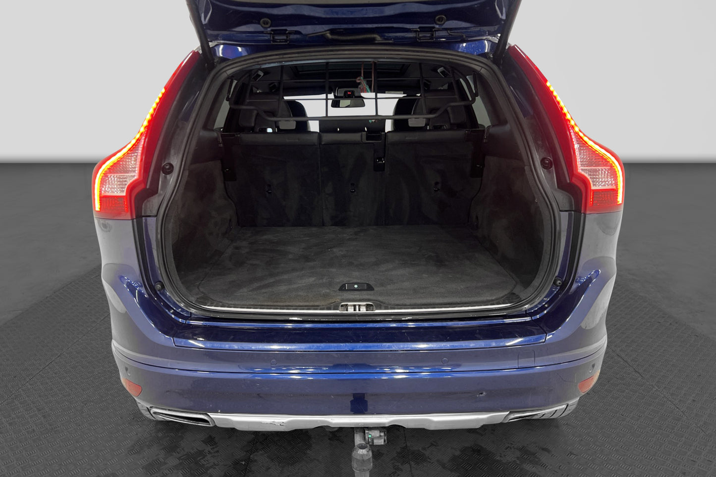 Volvo XC60 D4 AWD Ocean Race  VOC D-Värm Drag H/K Pano 181hk