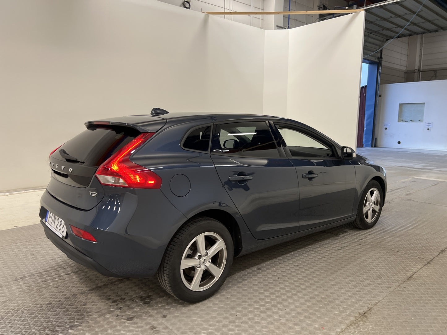 Volvo V40 T2 122hk P-Värmare VOC Lågmilad Nyservad