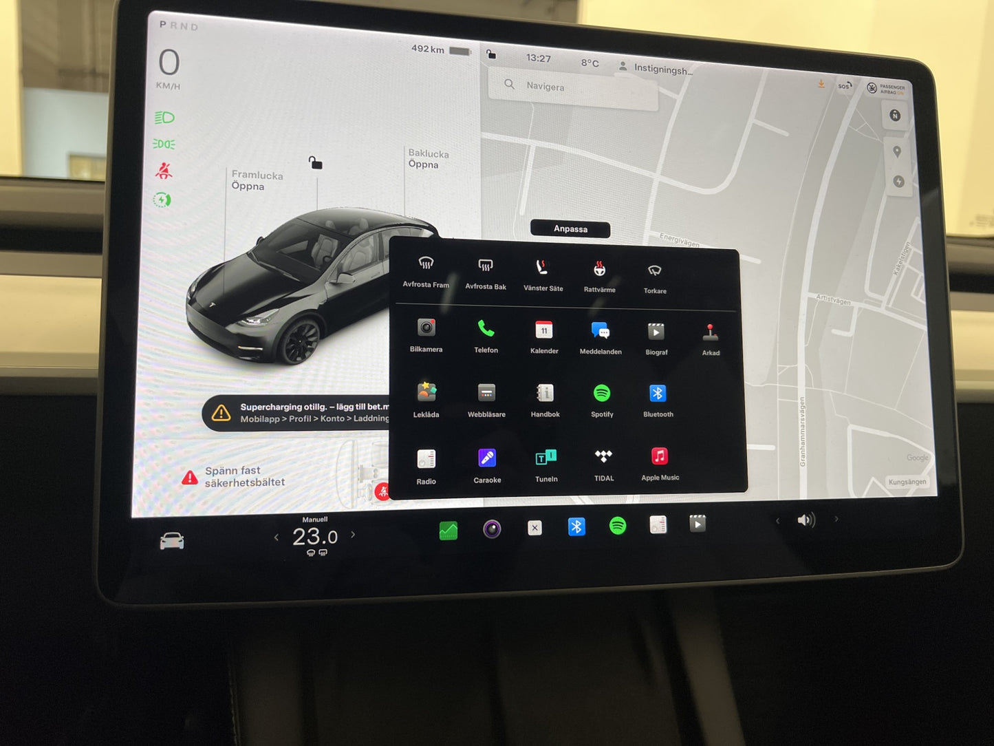 Tesla Model Y Long Range AWD 345hk Svensksåld Autopilot