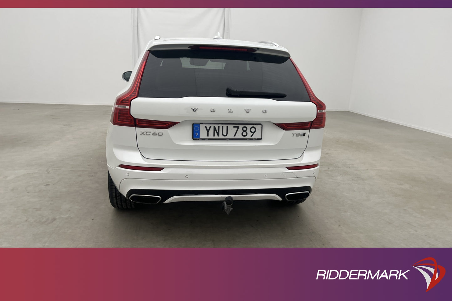 Volvo XC60 T5 AWD 254hk R-Design VOC Värm Pano Kamera Drag