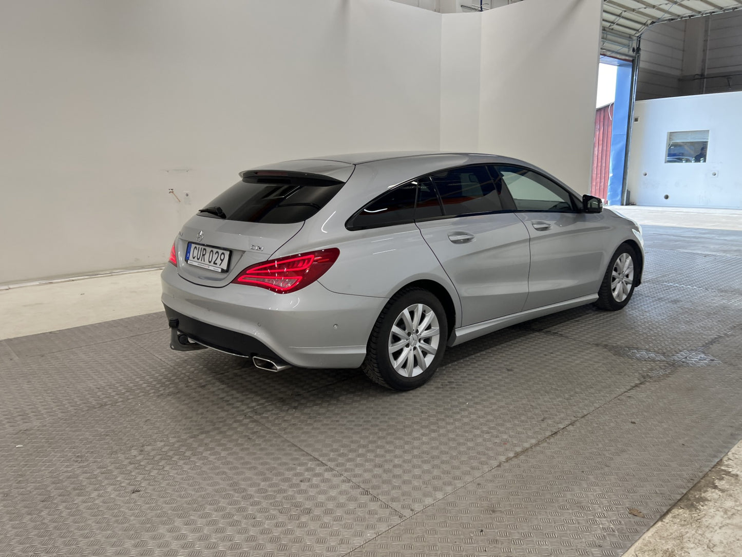 Mercedes-Benz CLA 220 Shooting Brake 177hk Värmare Dragkrok