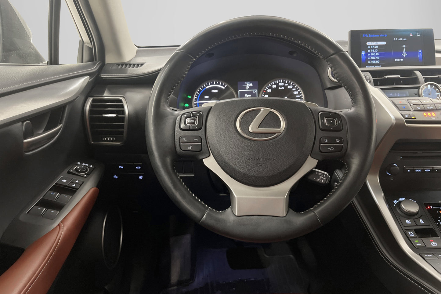 Lexus NX 300h 2.5 AWD E-CVT 197hk Premium Skinn Kamera Navi