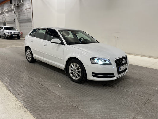 Audi A3 1.2 TFSI 105hk Attraction Värmare Sensorer Välservad