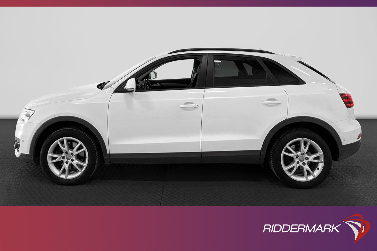 Audi  Q3 2.0 TDI Q S Tronic 177hk  2 Brukare Skinn P-Sensor