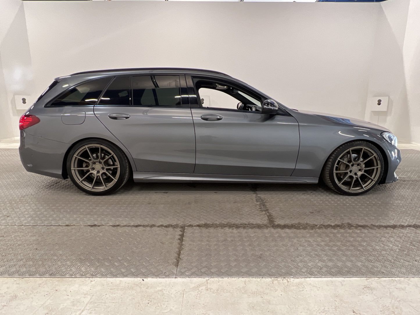 Mercedes-Benz C 220 T d 170hk AMG Night Pano Skinn Drag Navi