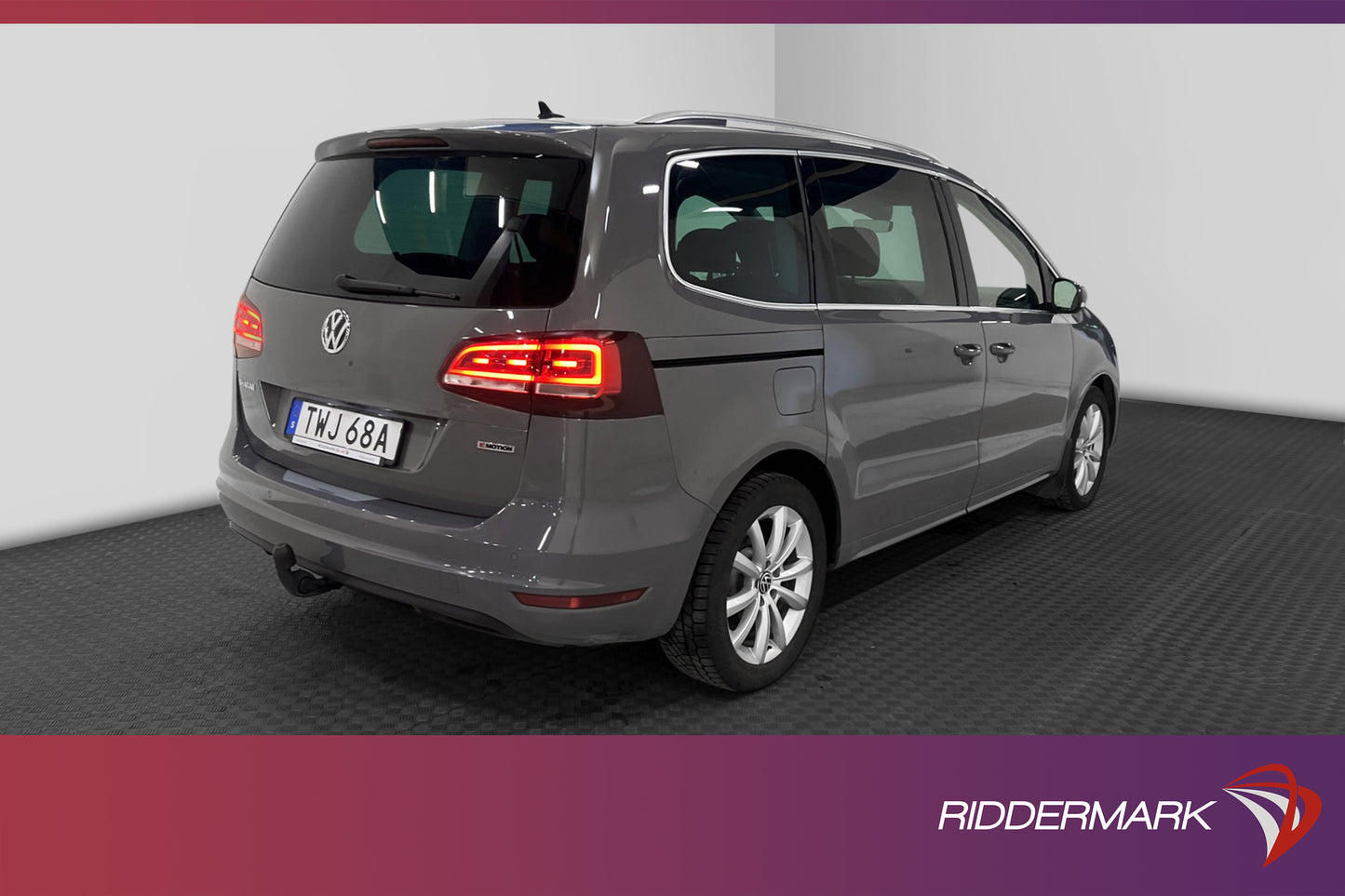 Volkswagen Sharan 4M Premium D-värm 7sits B-kamera CarPlay