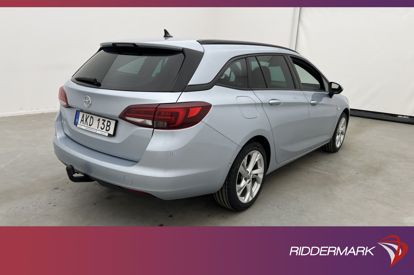 Opel Astra CVT 145hk M/K-Värmare Kamera BOSE Navi Drag