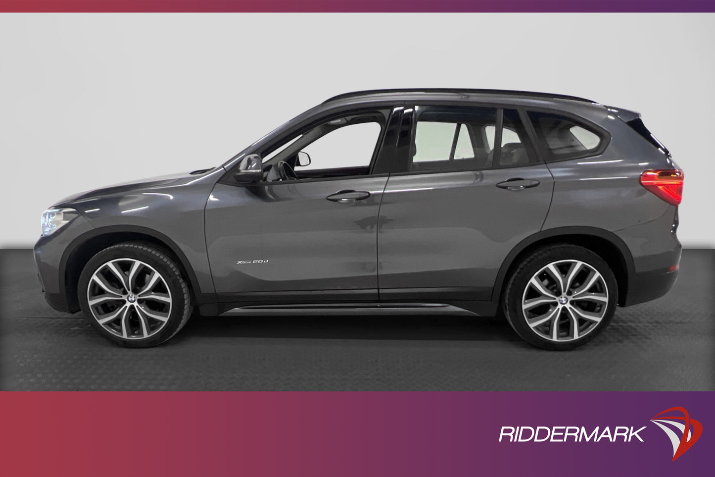 BMW X1 xDrive 190hk Sport line Navi Pano HiFi HUD Skinn Drag