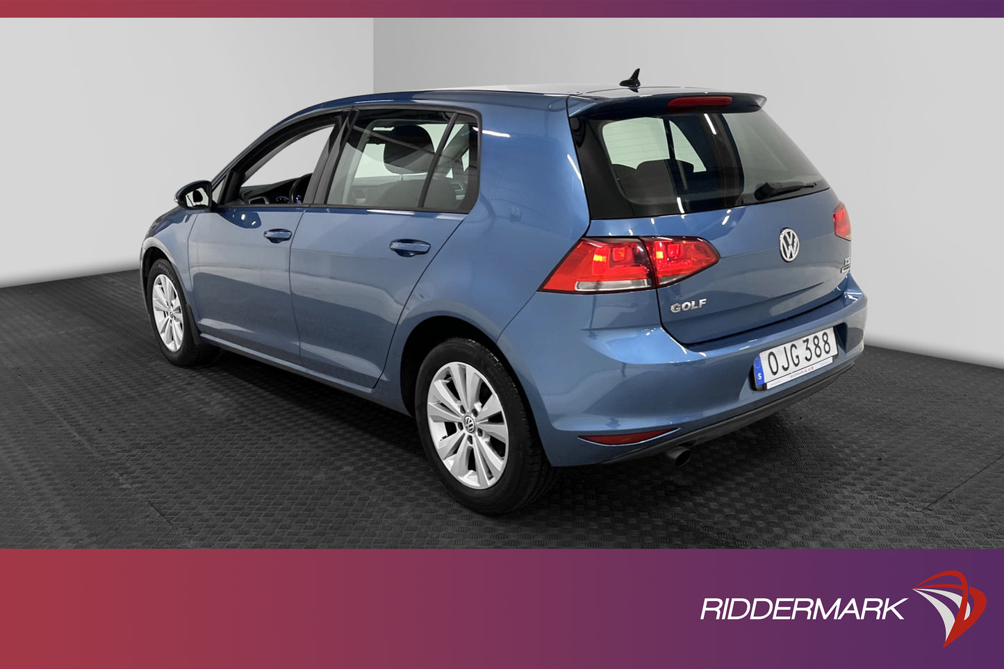 Volkswagen Golf TSI 110hk Style Adaptiv CarPlay Välservad