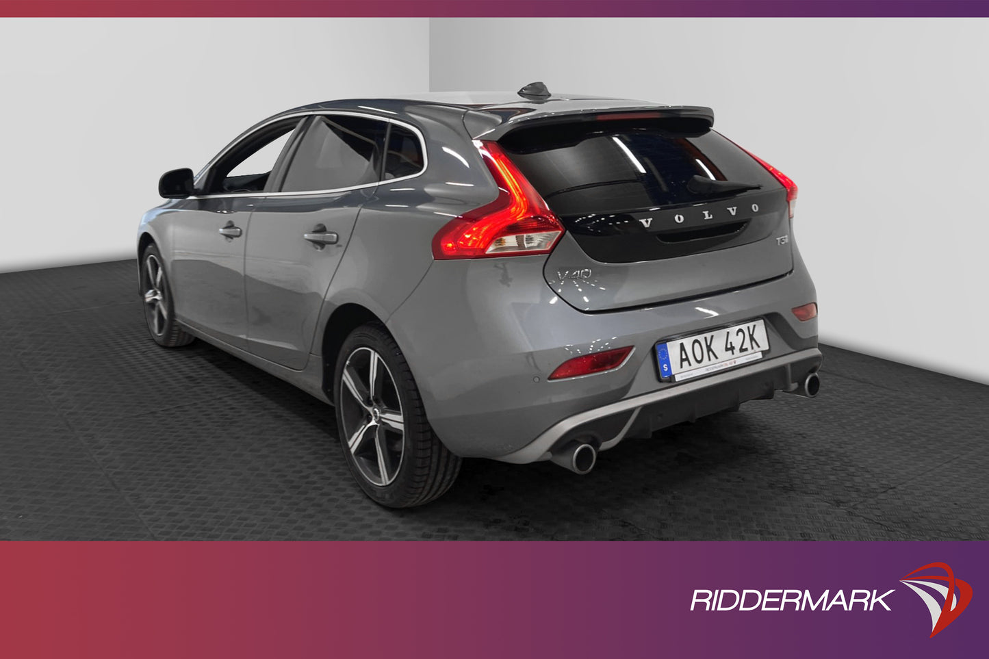 Volvo V40 T3 152hk R-Design Navi P-Värm VOC PDC