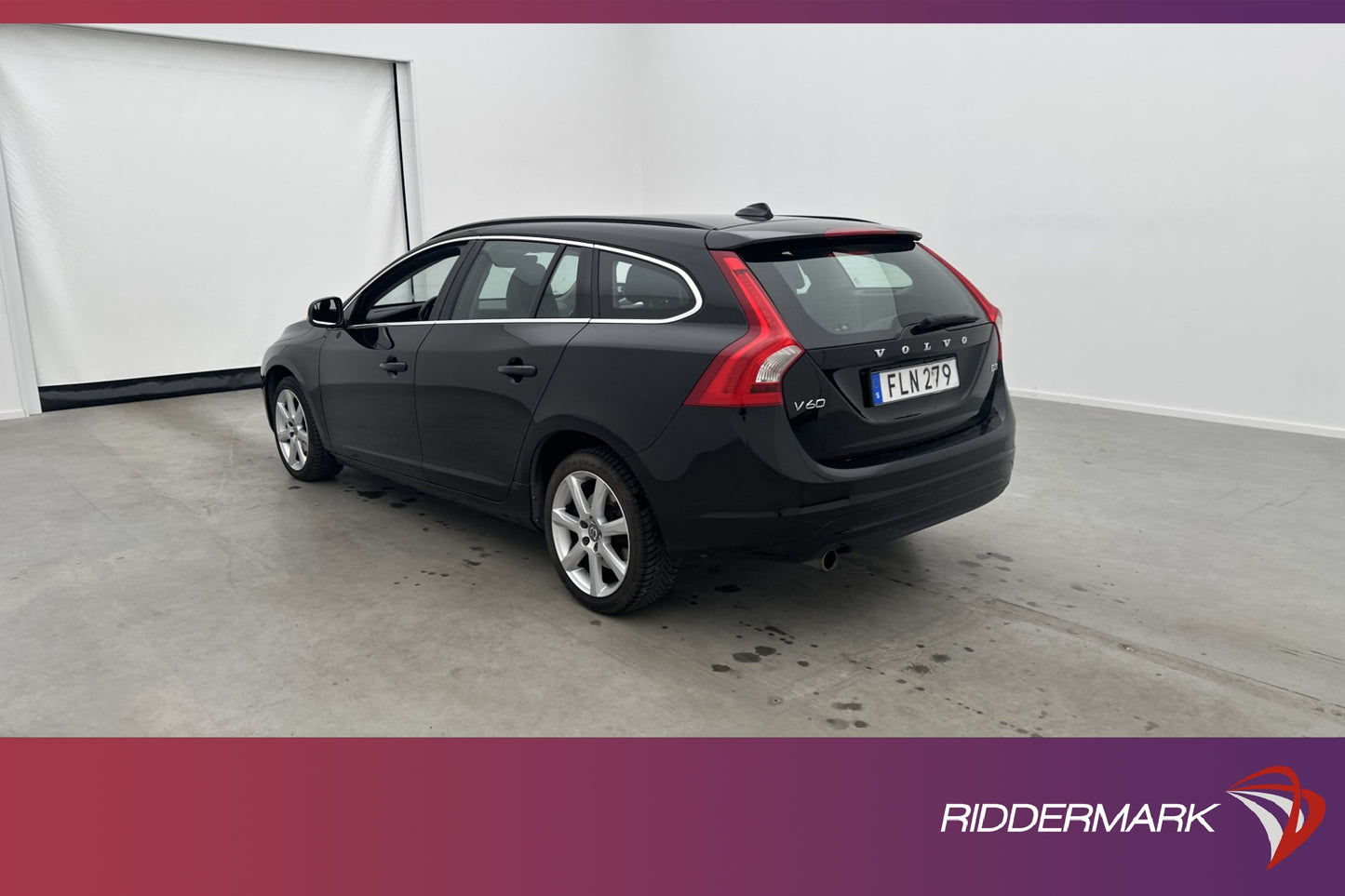 Volvo V60 D3 150hk Momentum VOC D-Värmare Navi Nyservad