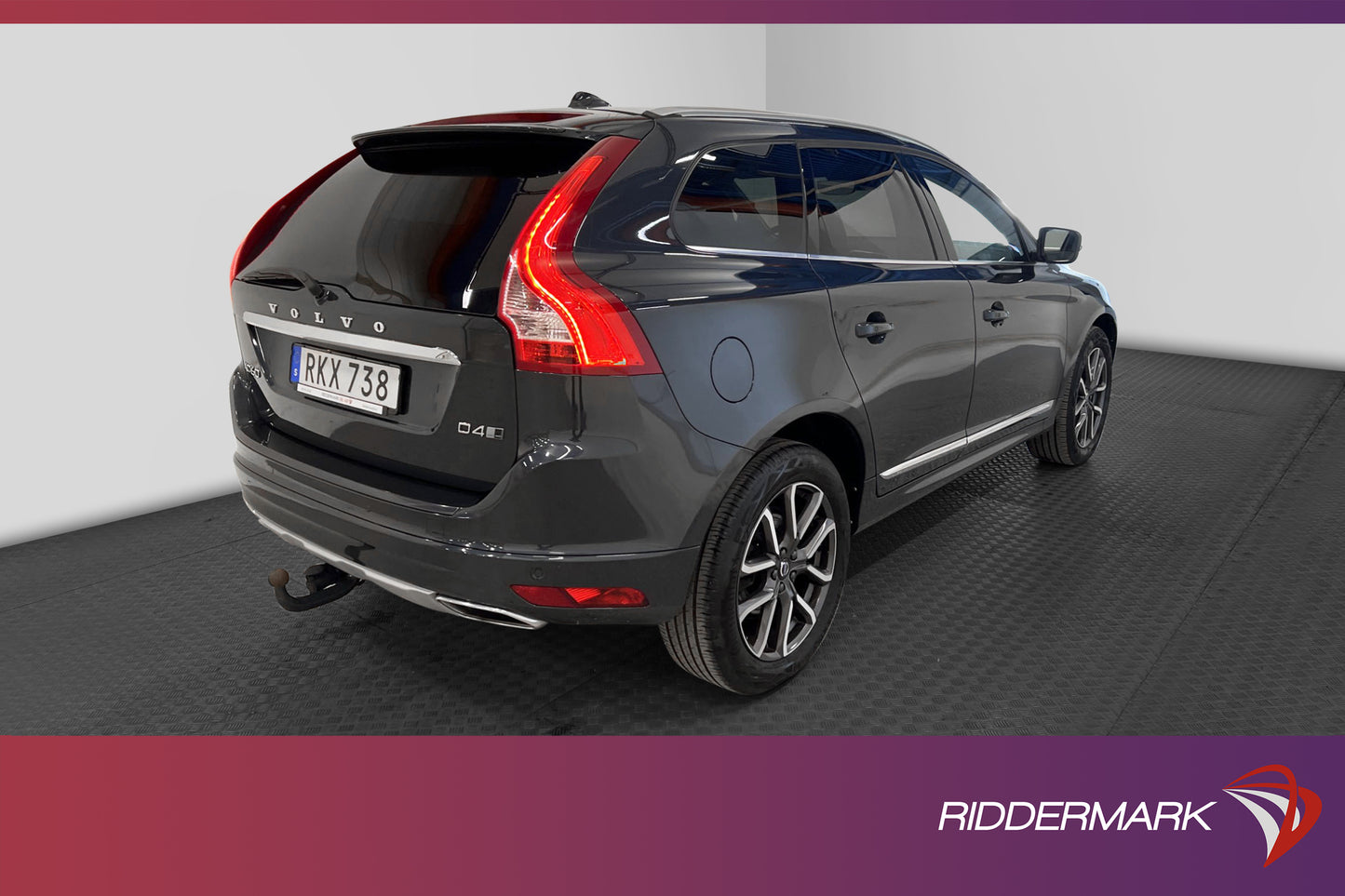 Volvo XC60 D4 AWD Classic Summum D-värm VOC Navi Skinn Drag