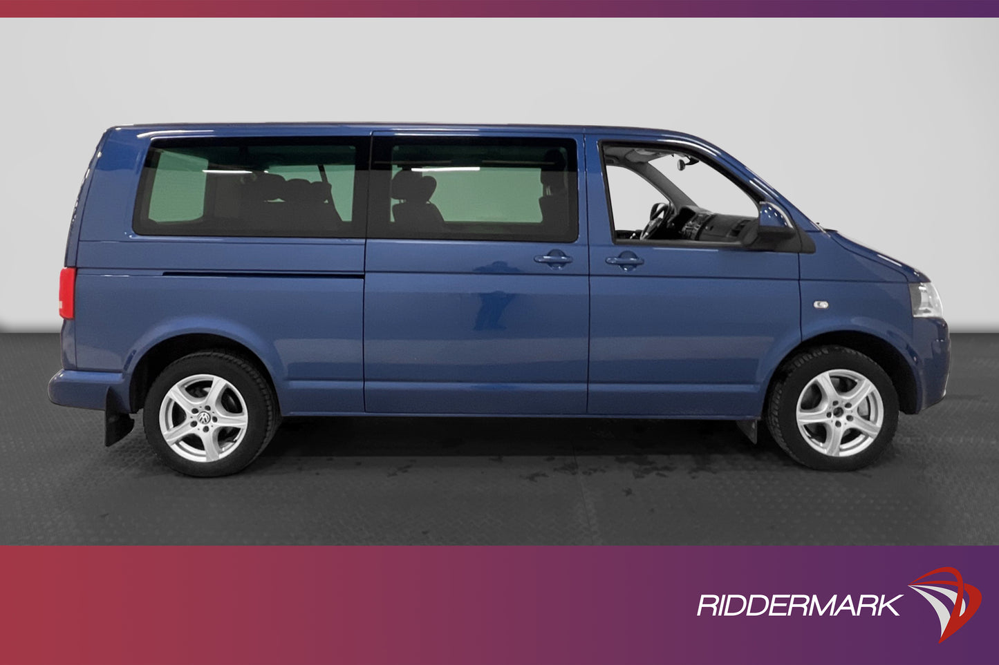 Volkswagen Caravelle Lång 2.0TDI 4Motion DSG Värmare 8-Sits