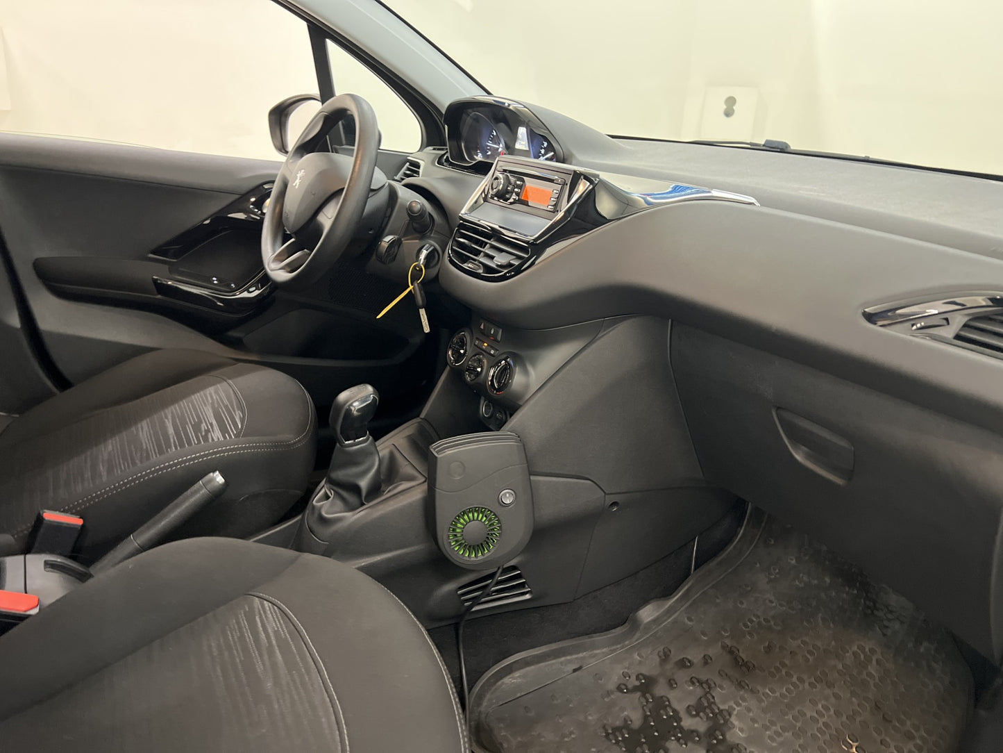 Peugeot 208 1.2 PureTeh 68hk Värmare Välservad 0,47l/mil