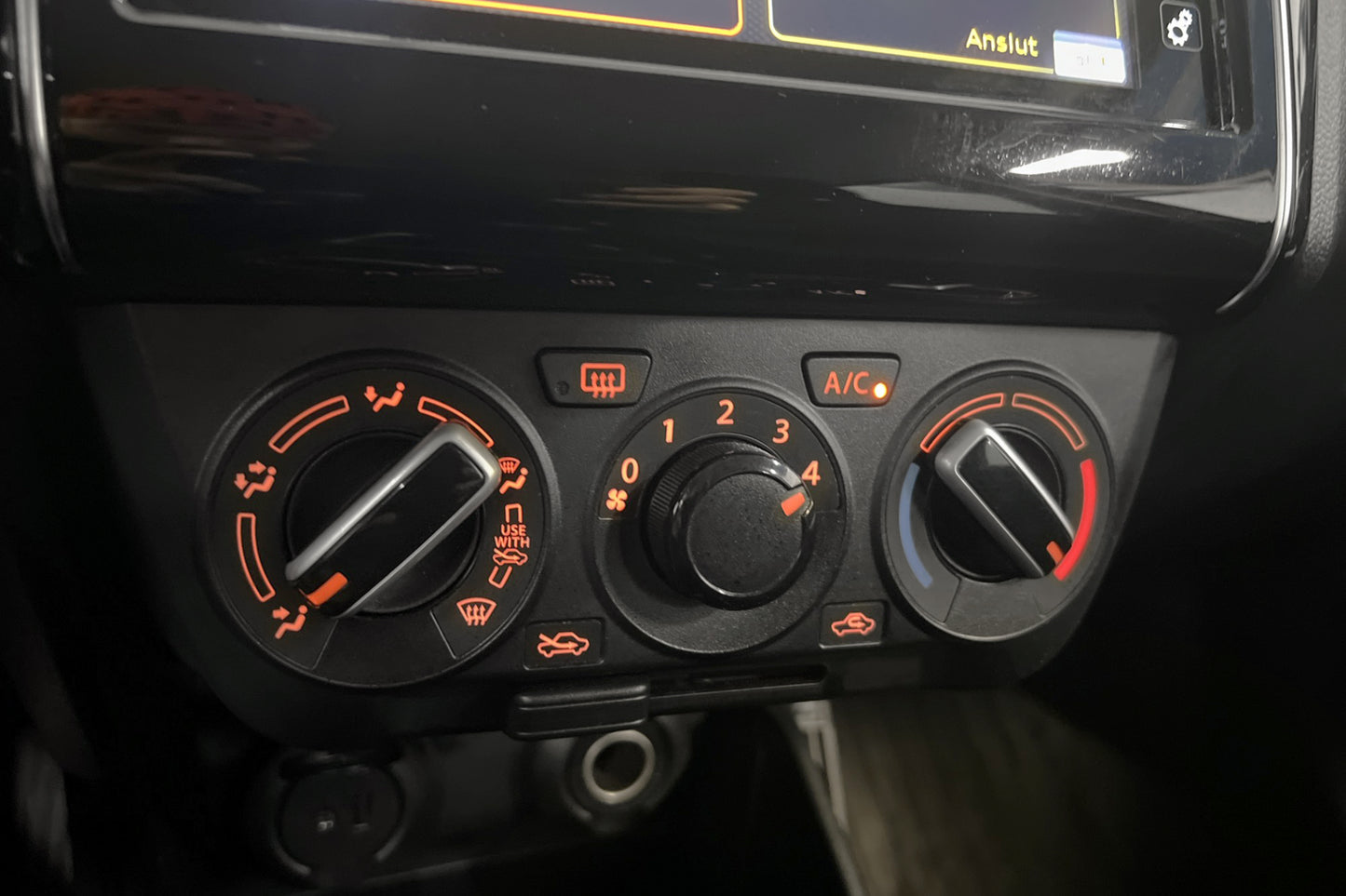 Suzuki Swift Dualjet 90hk GL M-Värm Carplay Kamera Välservad