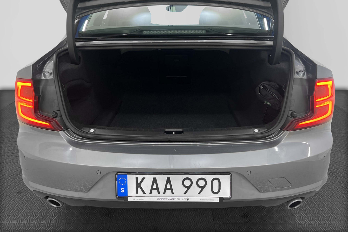 Volvo S90 D4 190hk Momentum D-Värmare Navigation VOC