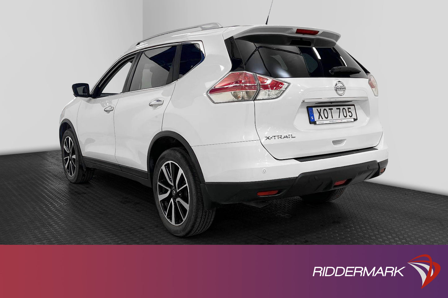 Nissan X-Trail 2.0 dCi 177hk 4x4 Skinn Panorama 360° Navi