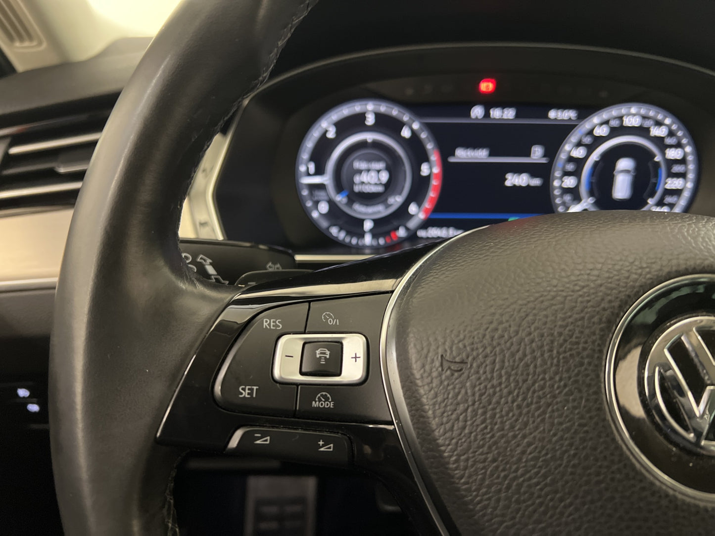 Volkswagen Passat Alltrack 4M 190hk Executive Cockpit Drag