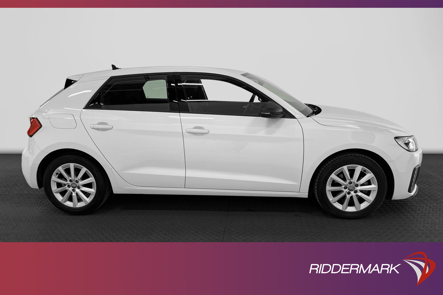 Audi A1 Sportback 30 TFSI S Tronic 116hk Proline Cockpit