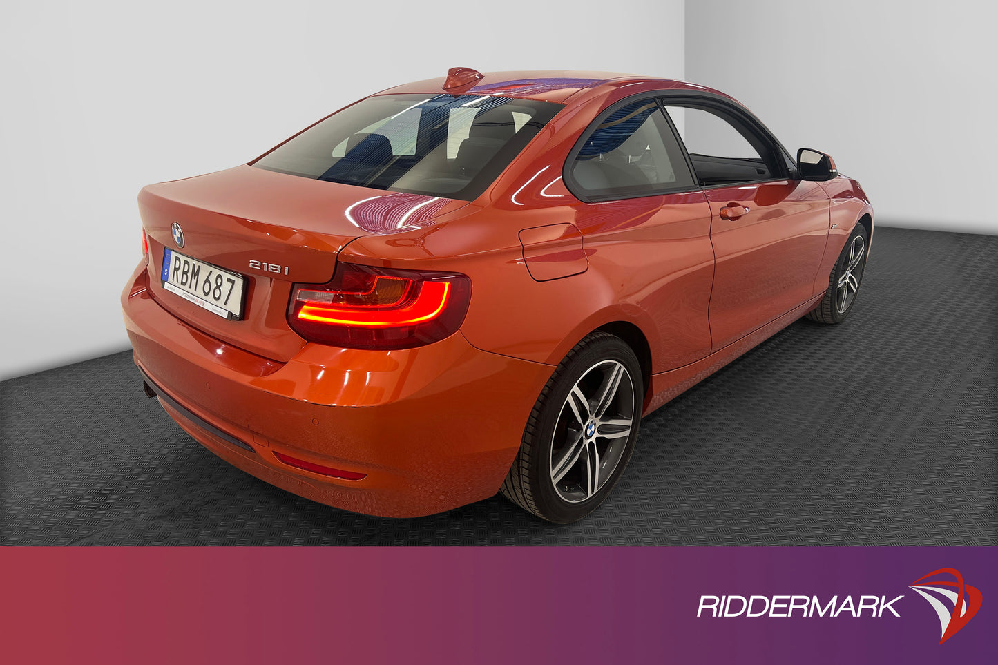 BMW 218i Coupé 136hk Sport line PDC Sportstolar Nyservad