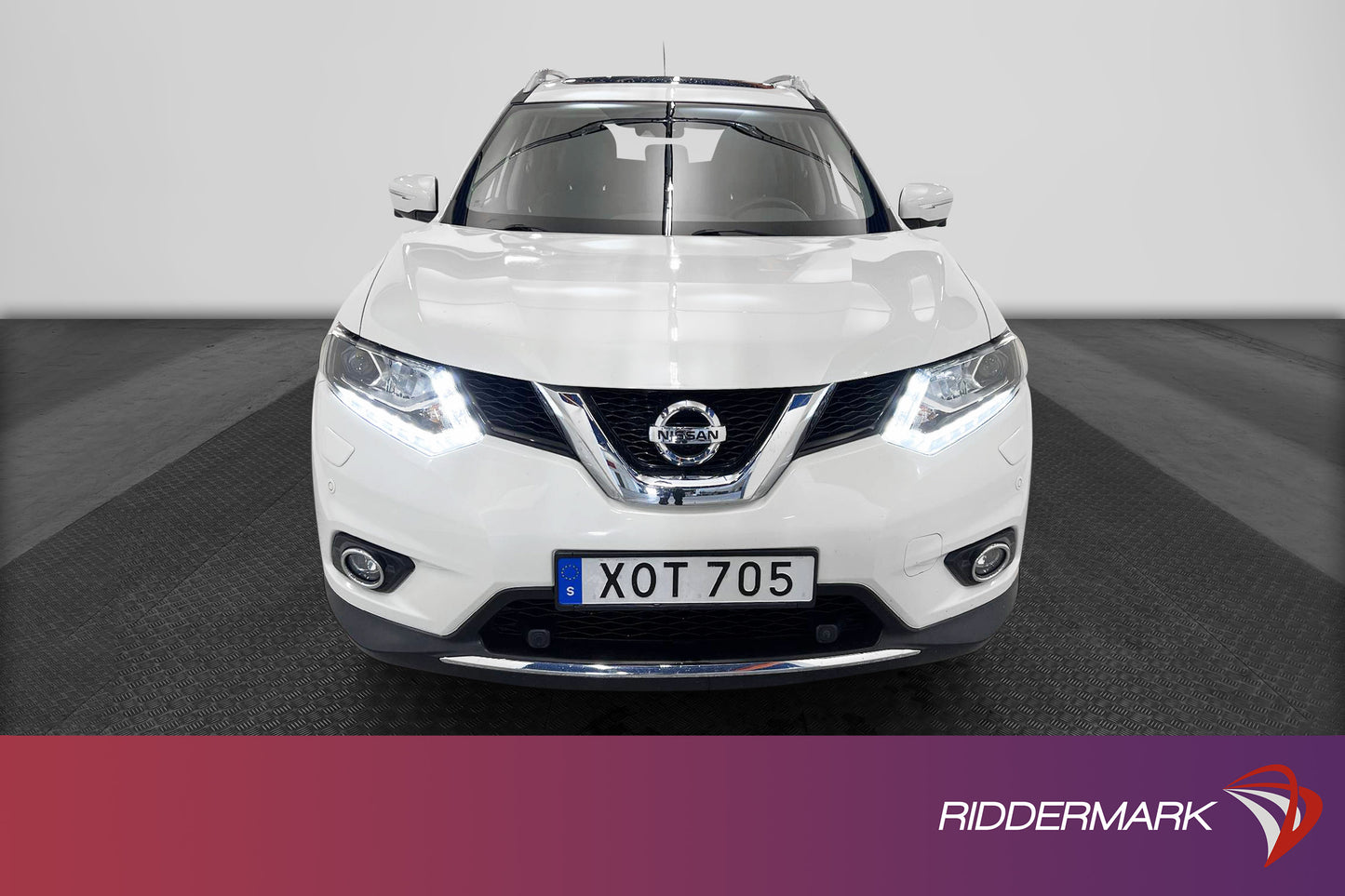 Nissan X-Trail 2.0 dCi 177hk 4x4 Skinn Panorama 360° Navi