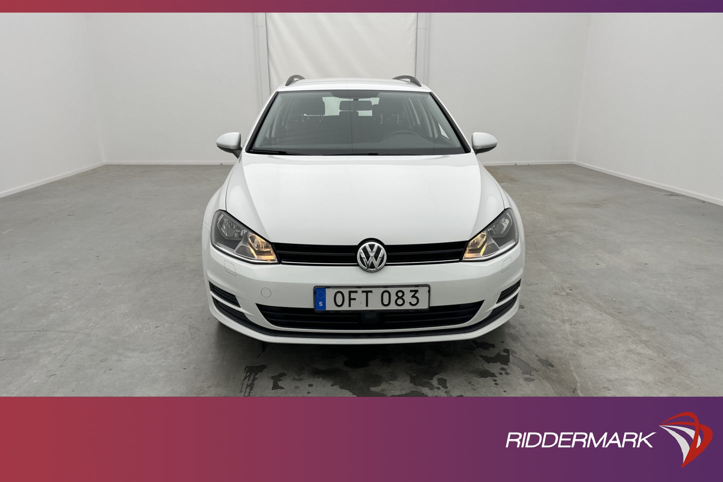 Volkswagen Golf 1.2 TSI 110hk Style Kamera CarPlay Drag MOMS