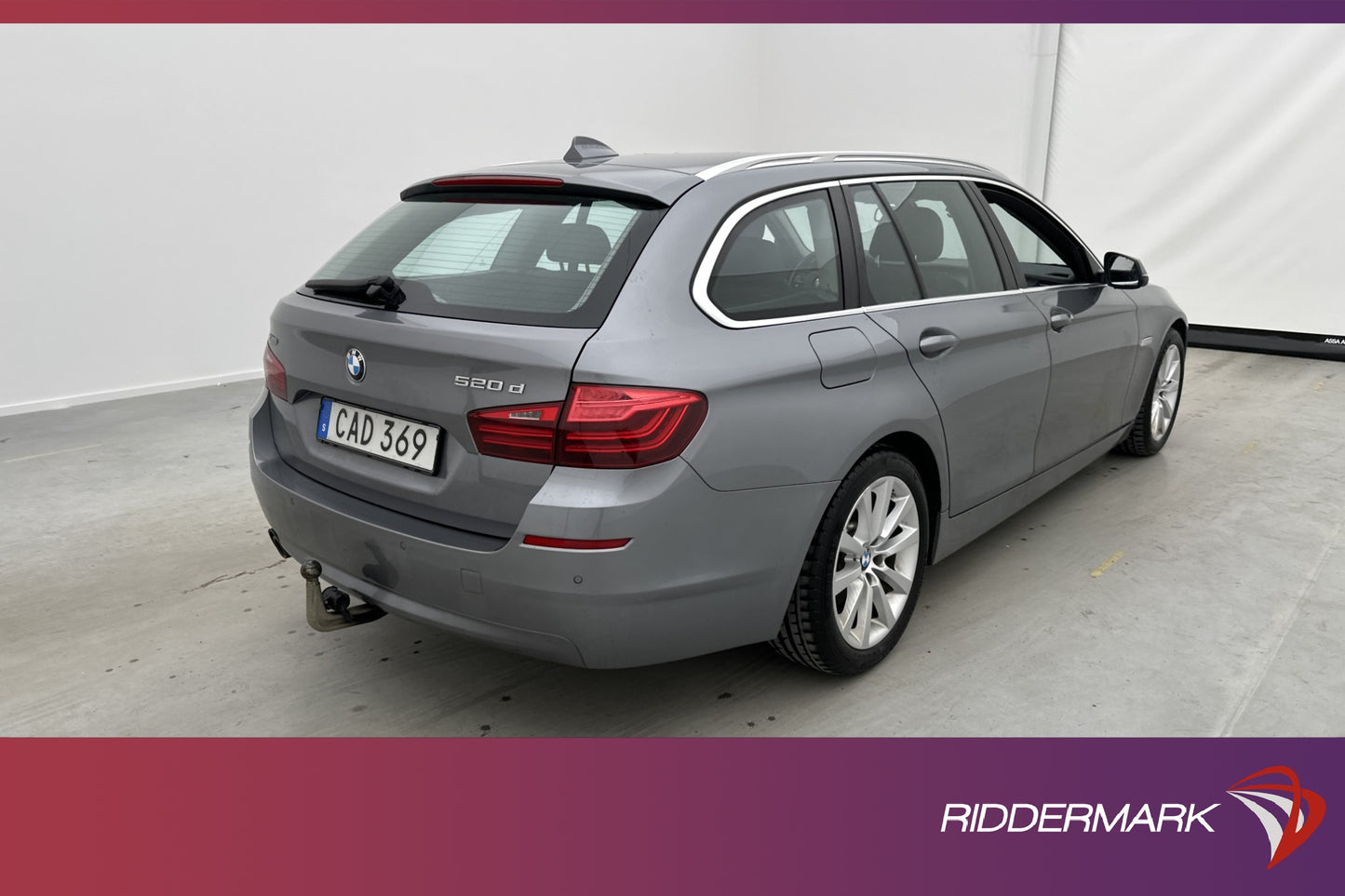 BMW 520 d xDrive Touring HiFi Värm Sensorer Skinn Elstolar