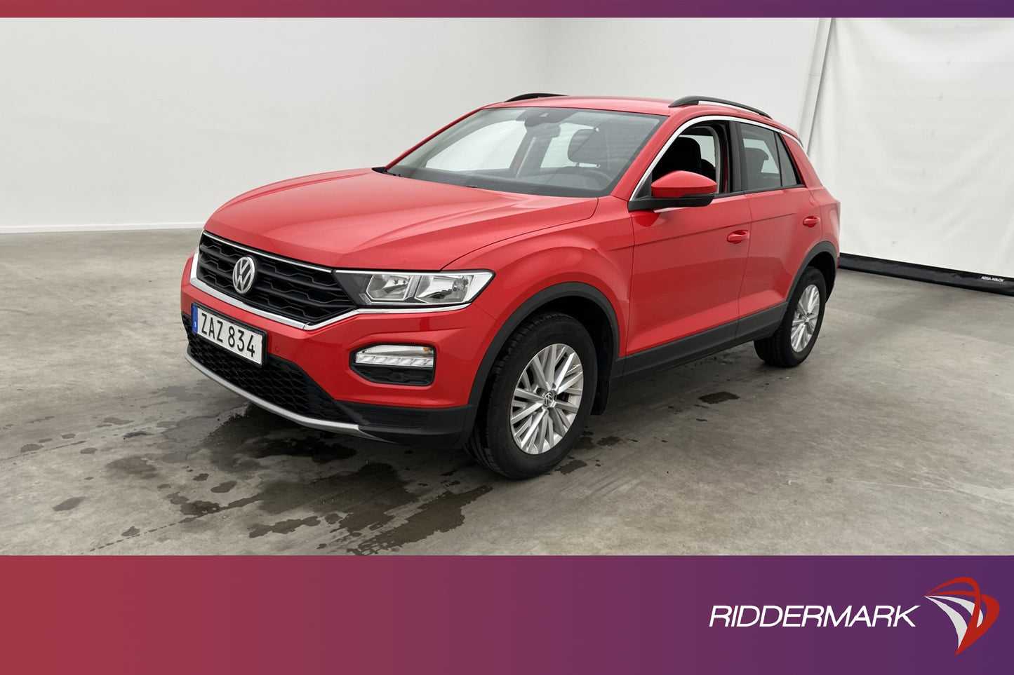 Volkswagen T-Roc 1.0 TSI 115hk Kamera CarPlay Drag Låg-Skatt