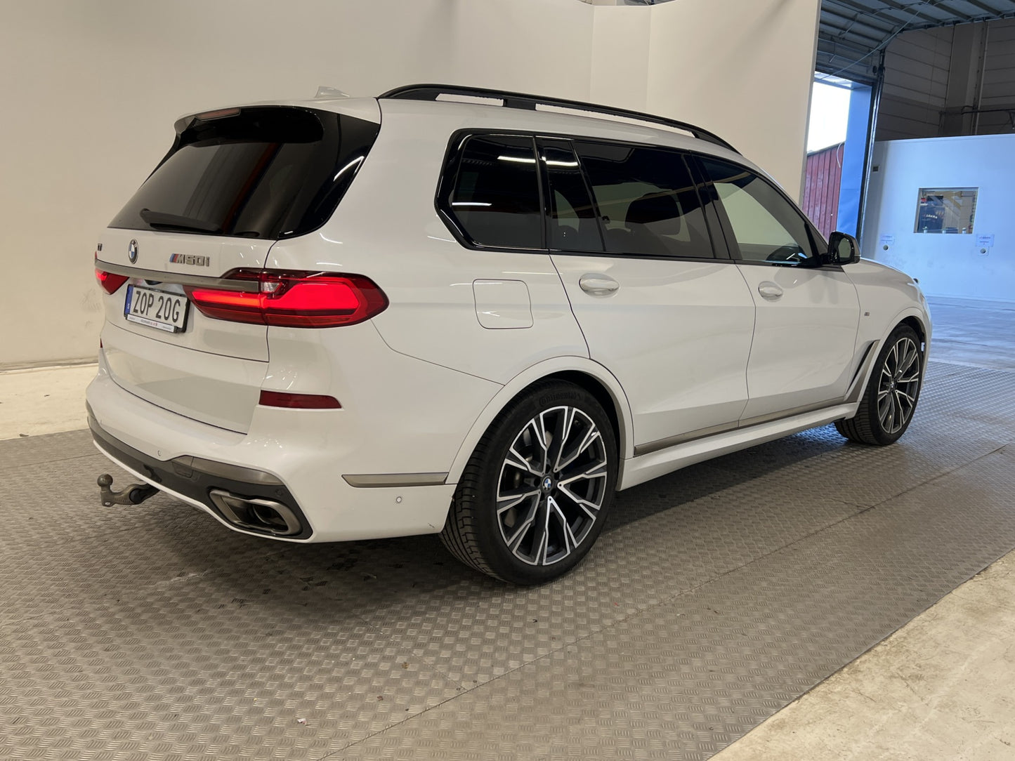 BMW X7 M50i xDrive 530hk Executive Drive Pro B&W 6-sits MOMS