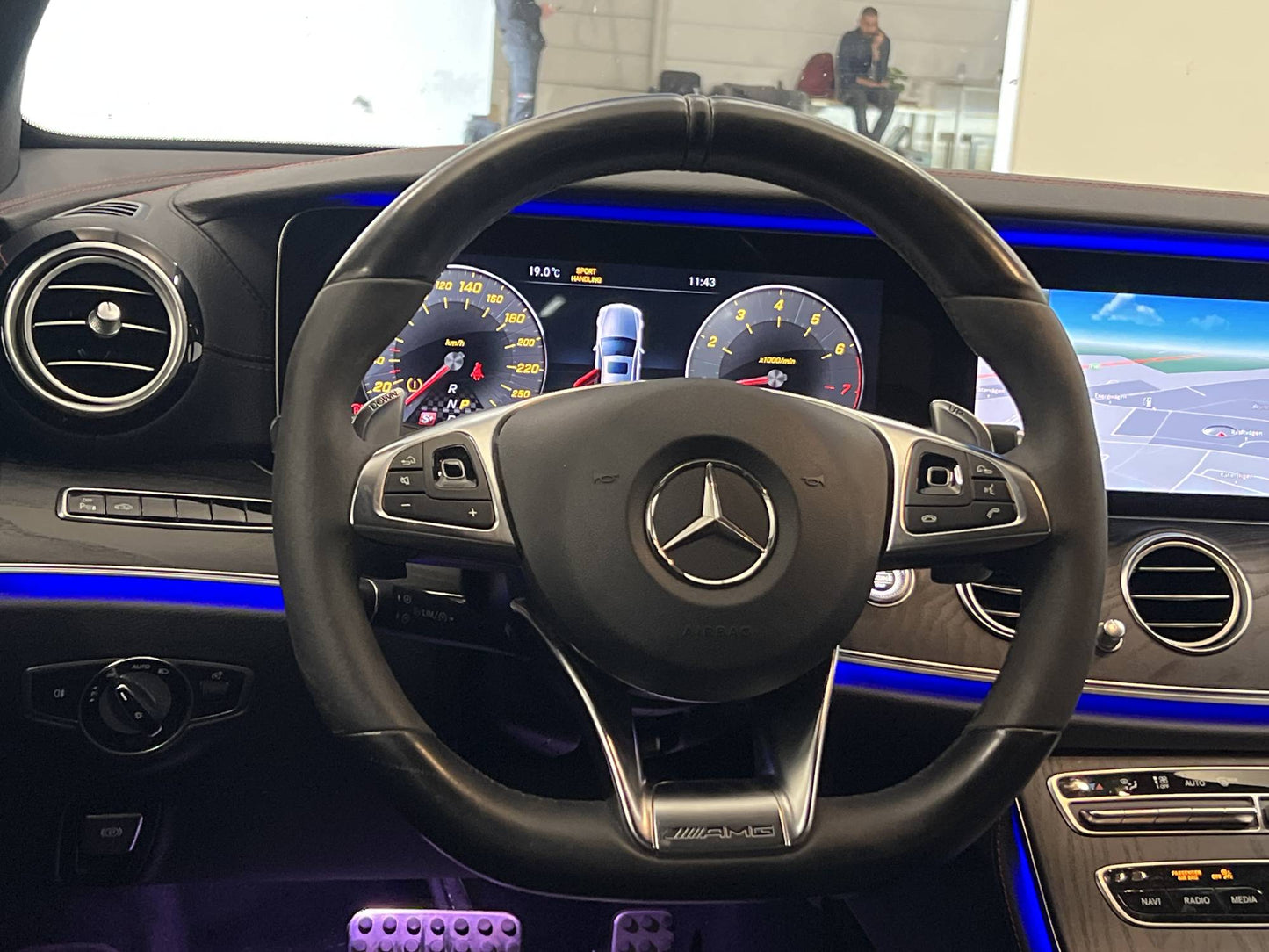 Mercedes-Benz E43 AMG 4MATIC 401hk Widescreen 360° Navi Burm