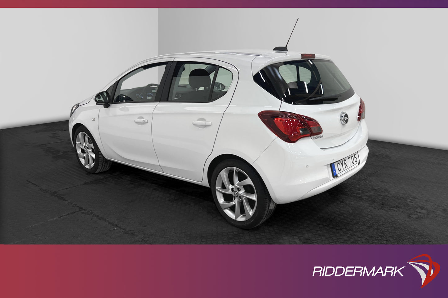 Opel Corsa 1.4 90hk Rattvärme Välservad Lågmilad