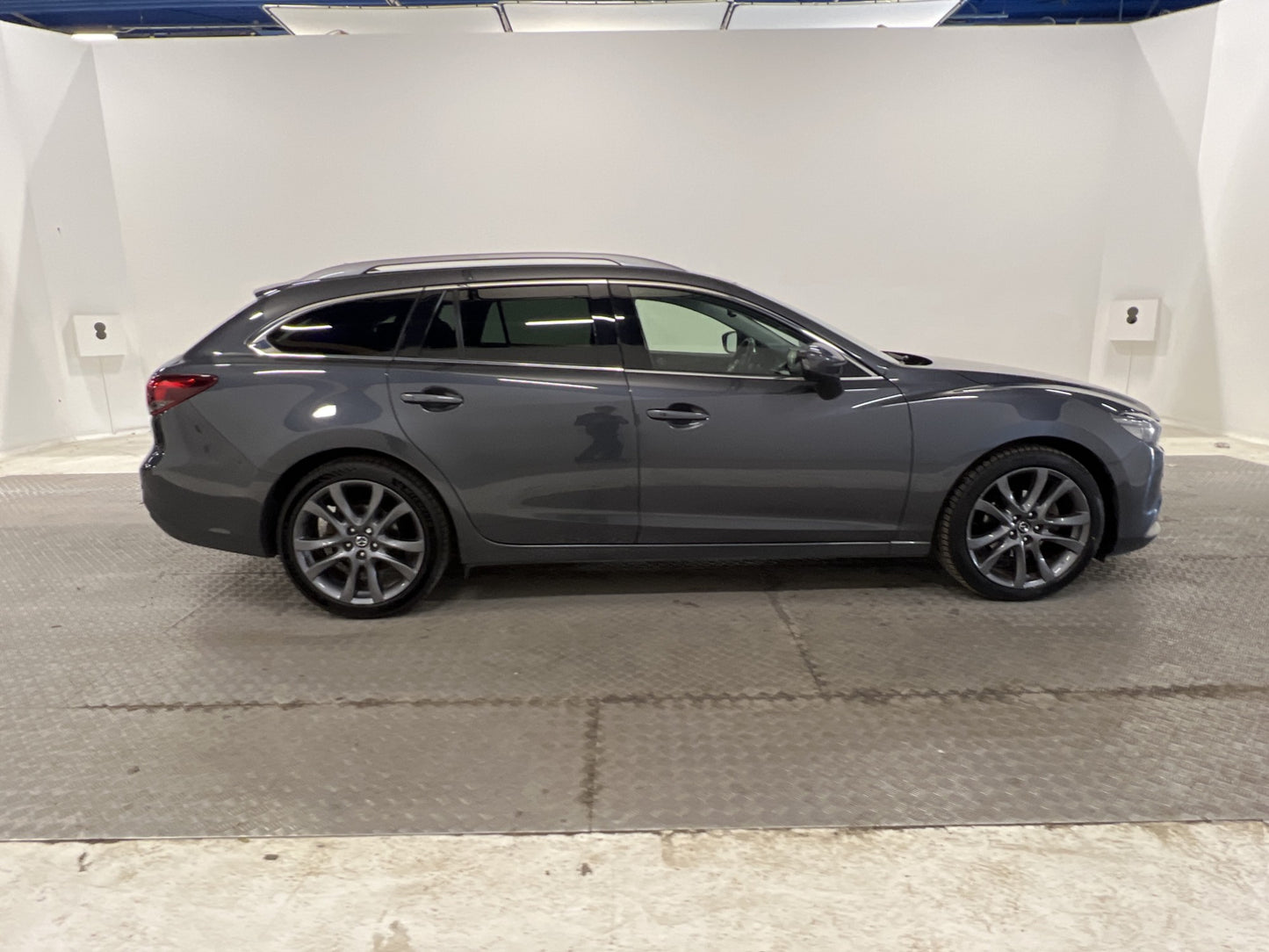 Mazda 6 Wagon 2.2 AWD 175hk Optimum BOSE HUD Kamera GPS Drag