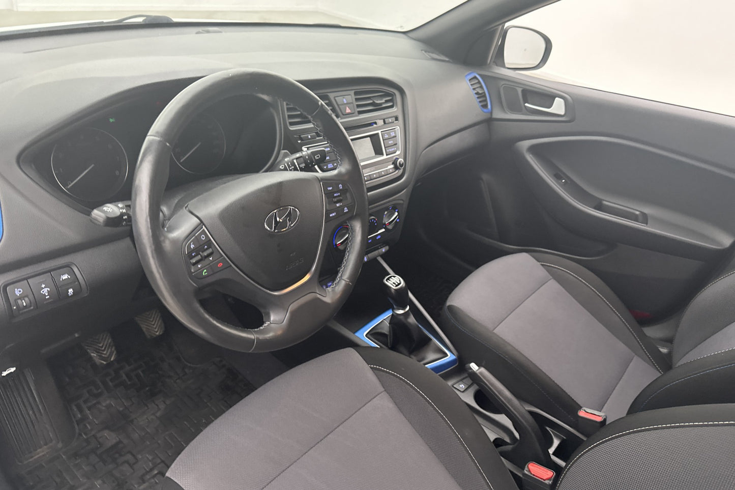 Hyundai i20 1.2 84hk Comfort Sensorer Rattvärme Välservad