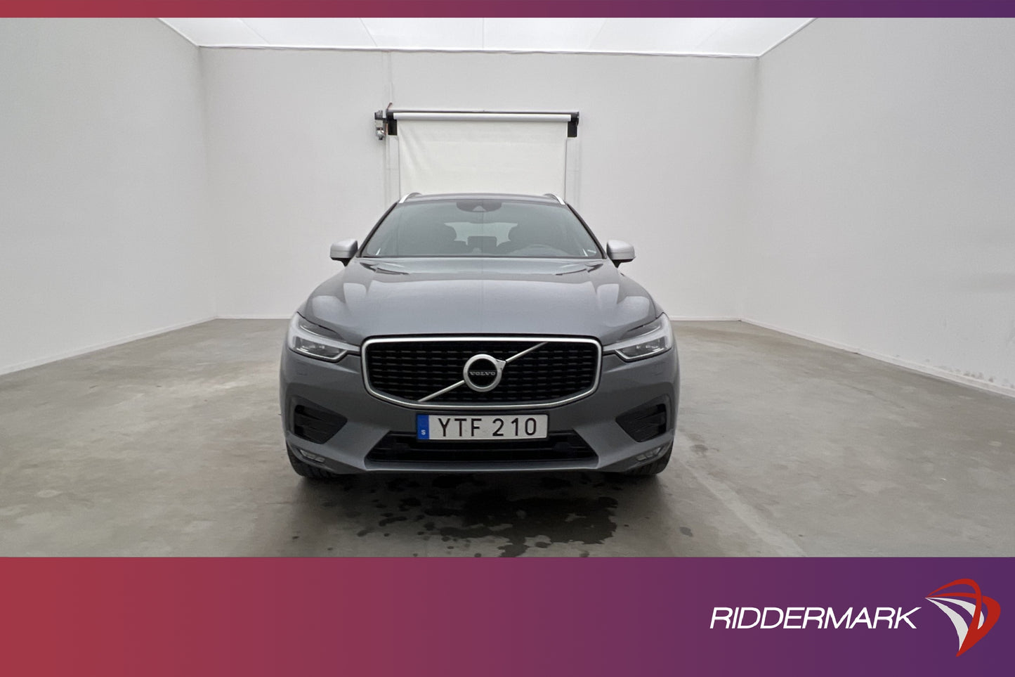 Volvo XC60 D5 235hk AWD R-Design VOC D-Värm B&W B-Kamera HuD