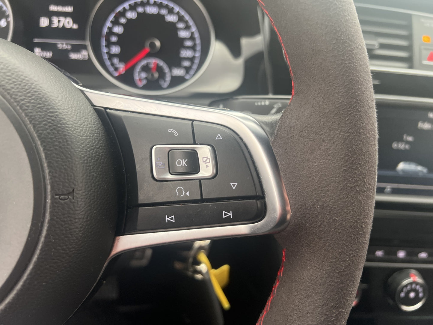 Volkswagen Golf TSI 150hk R-Line Highline Plus Värm Carplay