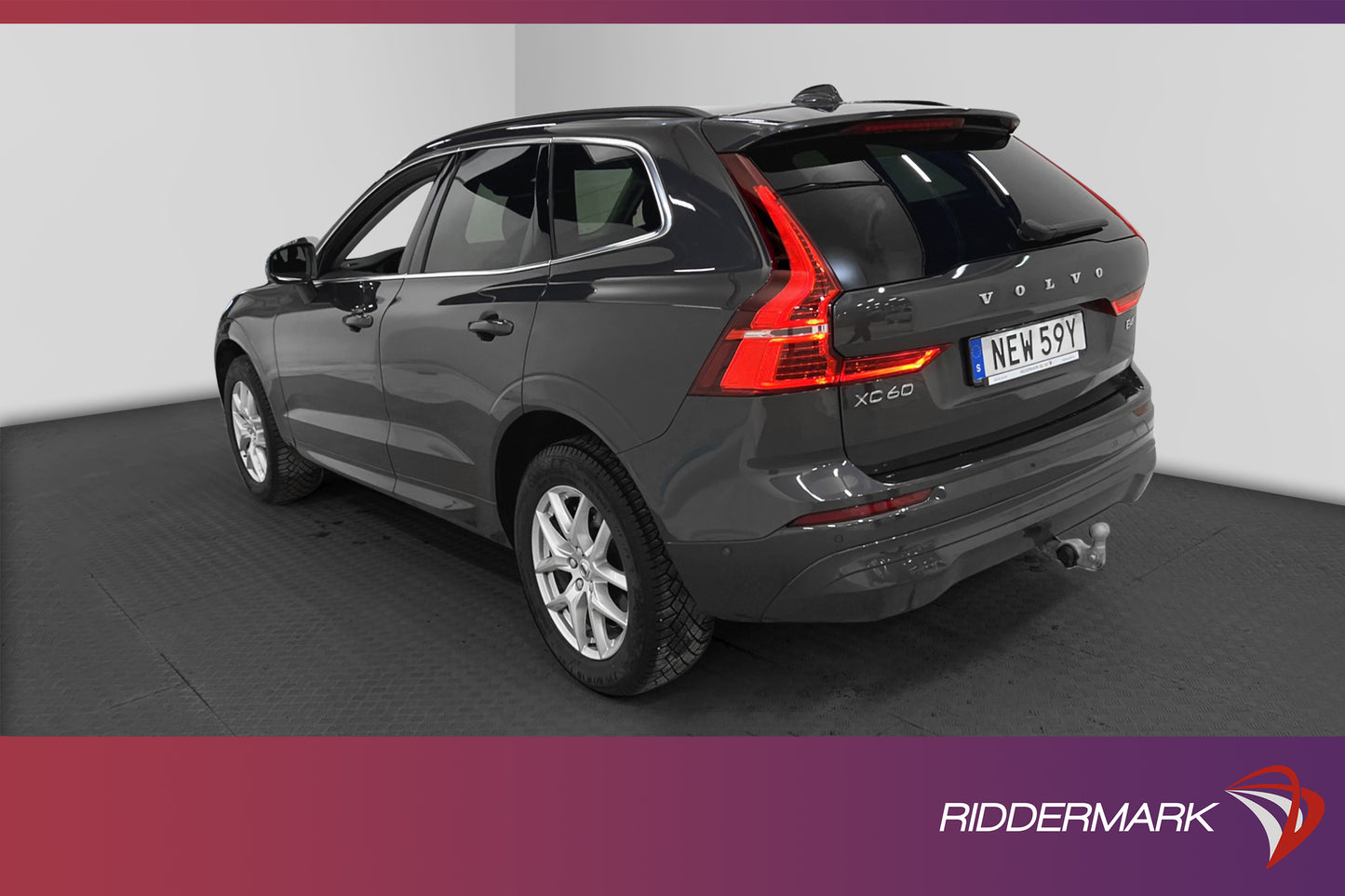 Volvo XC60 B4 AWD 197hk Core Värmare 360° CarPlay Drag MOMS