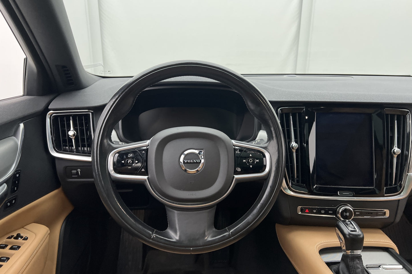 Volvo V90 D4 190hk Inscription Pano D-Värm VOC B-Kamera Navi