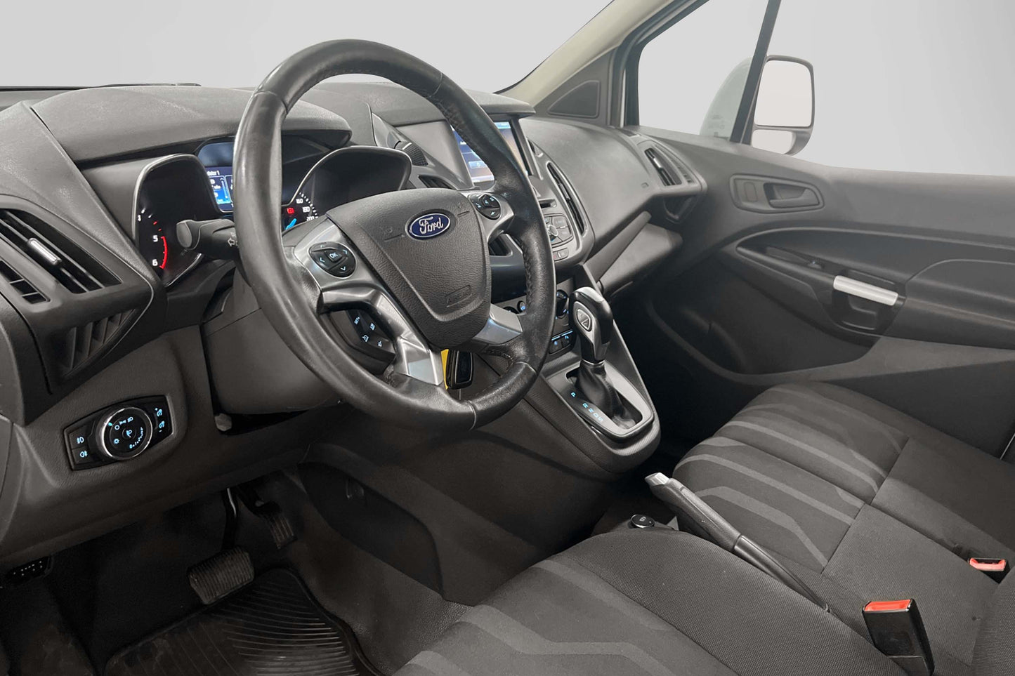 Ford Transit Connect Automat Värmare Dragkrok Navi STUK