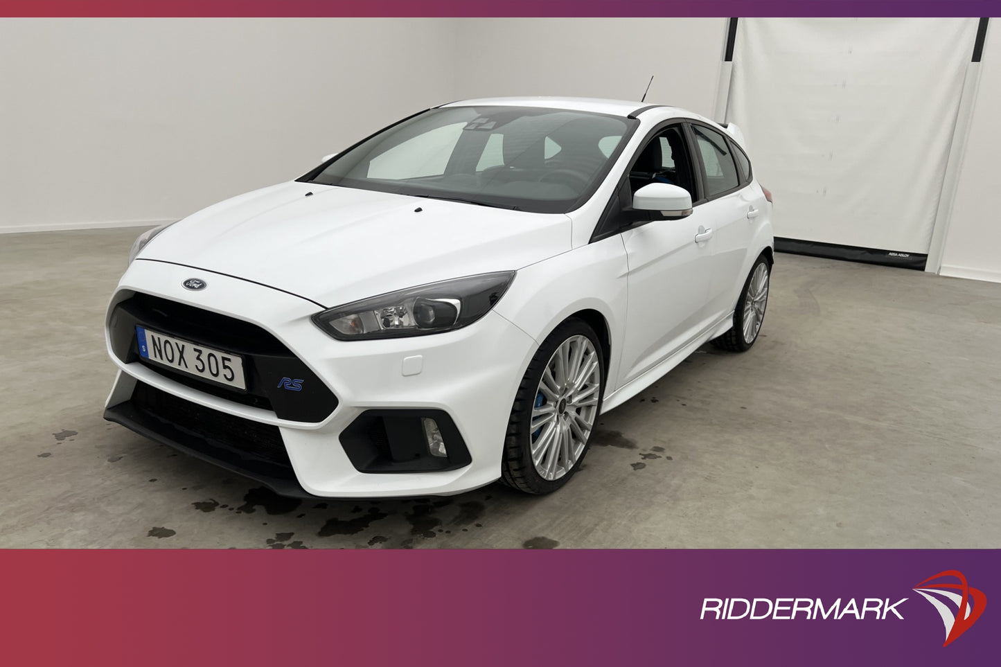 Ford Focus RS 350hk Brembo Recaro Kamera Halvskinn Välservad