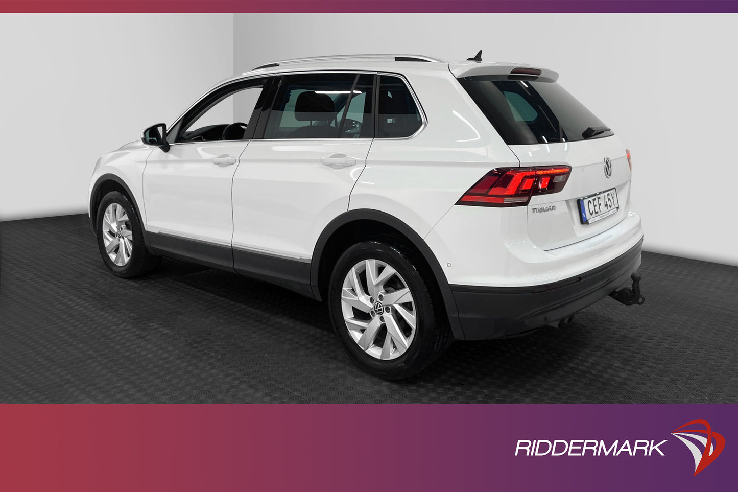 Volkswagen Tiguan 2.0 TSI 4M 190hk Värm B-kam Rattvärme Drag