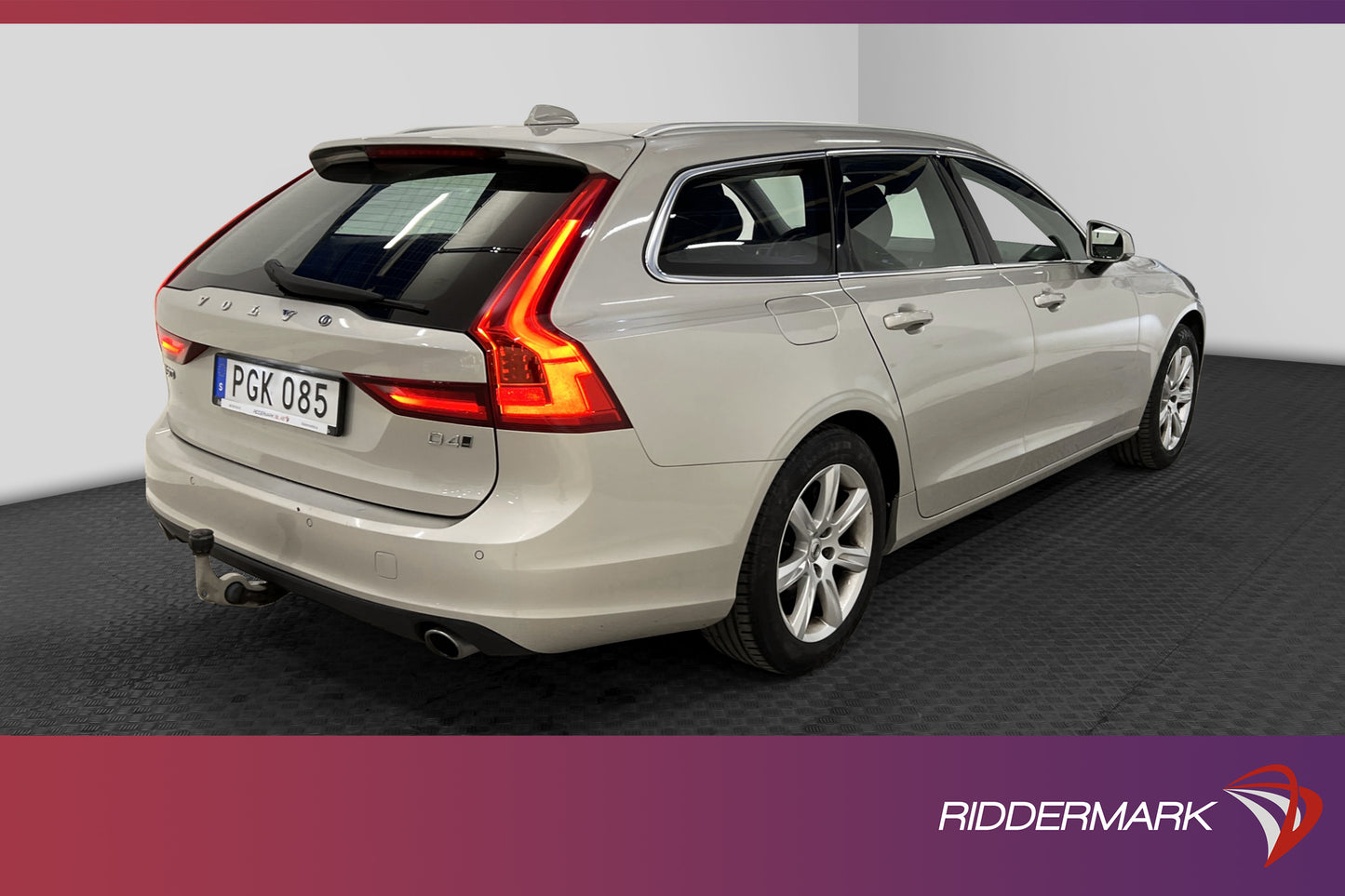 Volvo V90 D4 AWD 190hk Advanced VOC Carplay Drag PDC Välserv