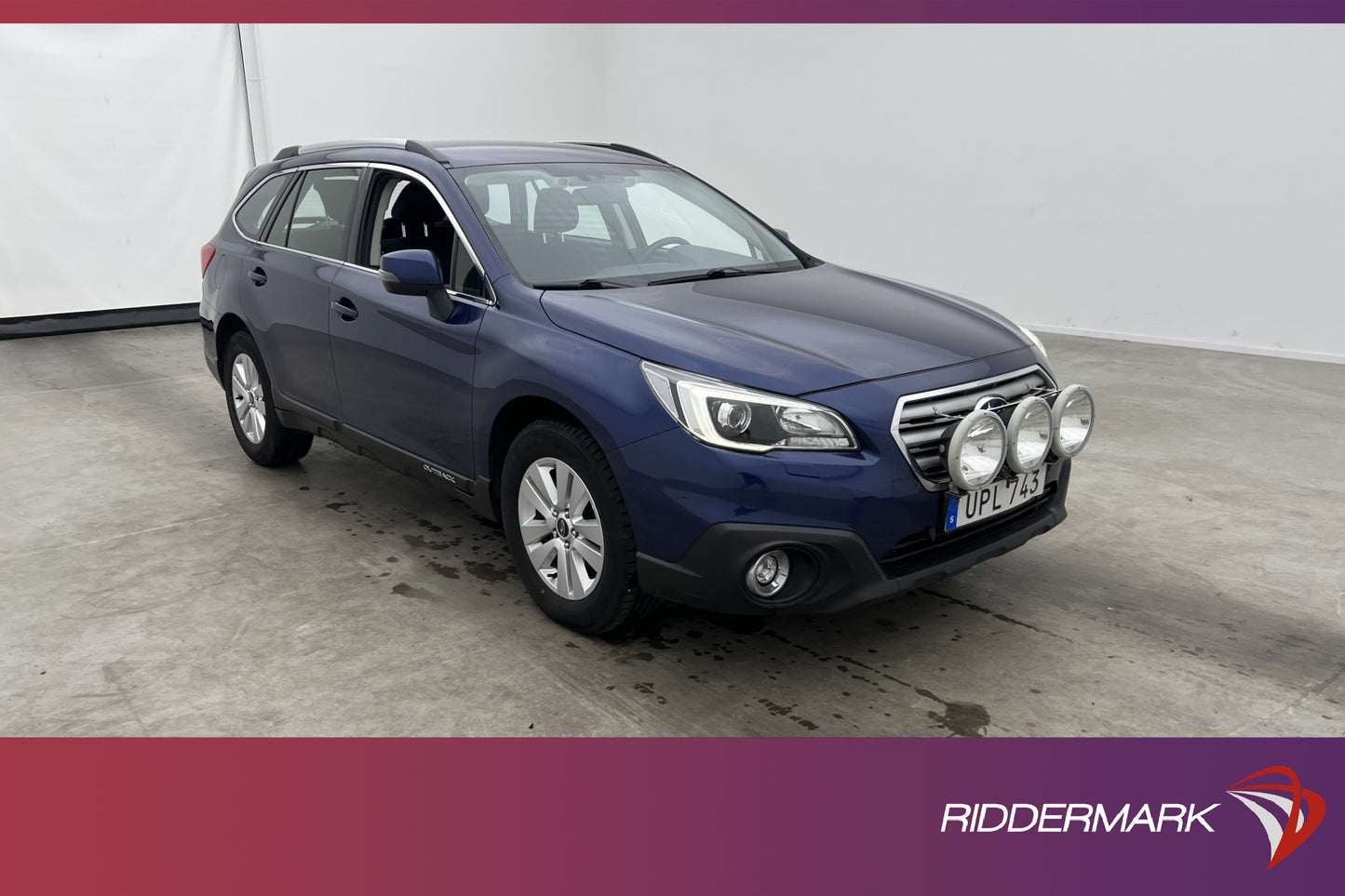 Subaru Outback 2.0 150hk 4WD B-Kamera M-Värm Drag Nyservad