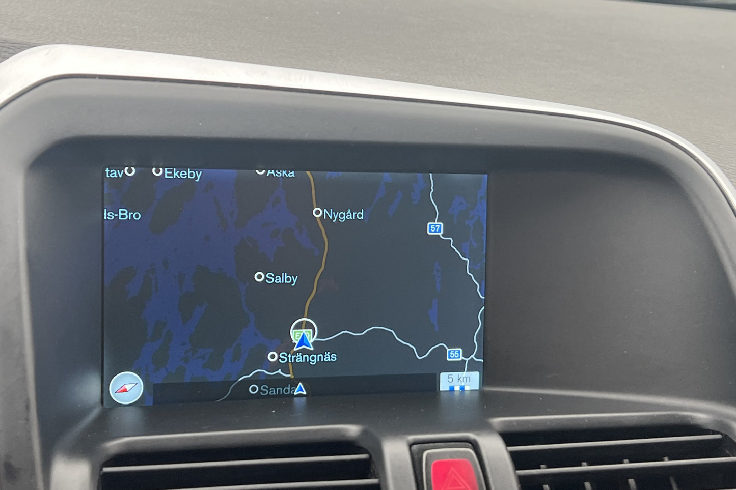 Volvo XC60 D4 AWD Summum VOC Pano Värm Navi Drag Välservad