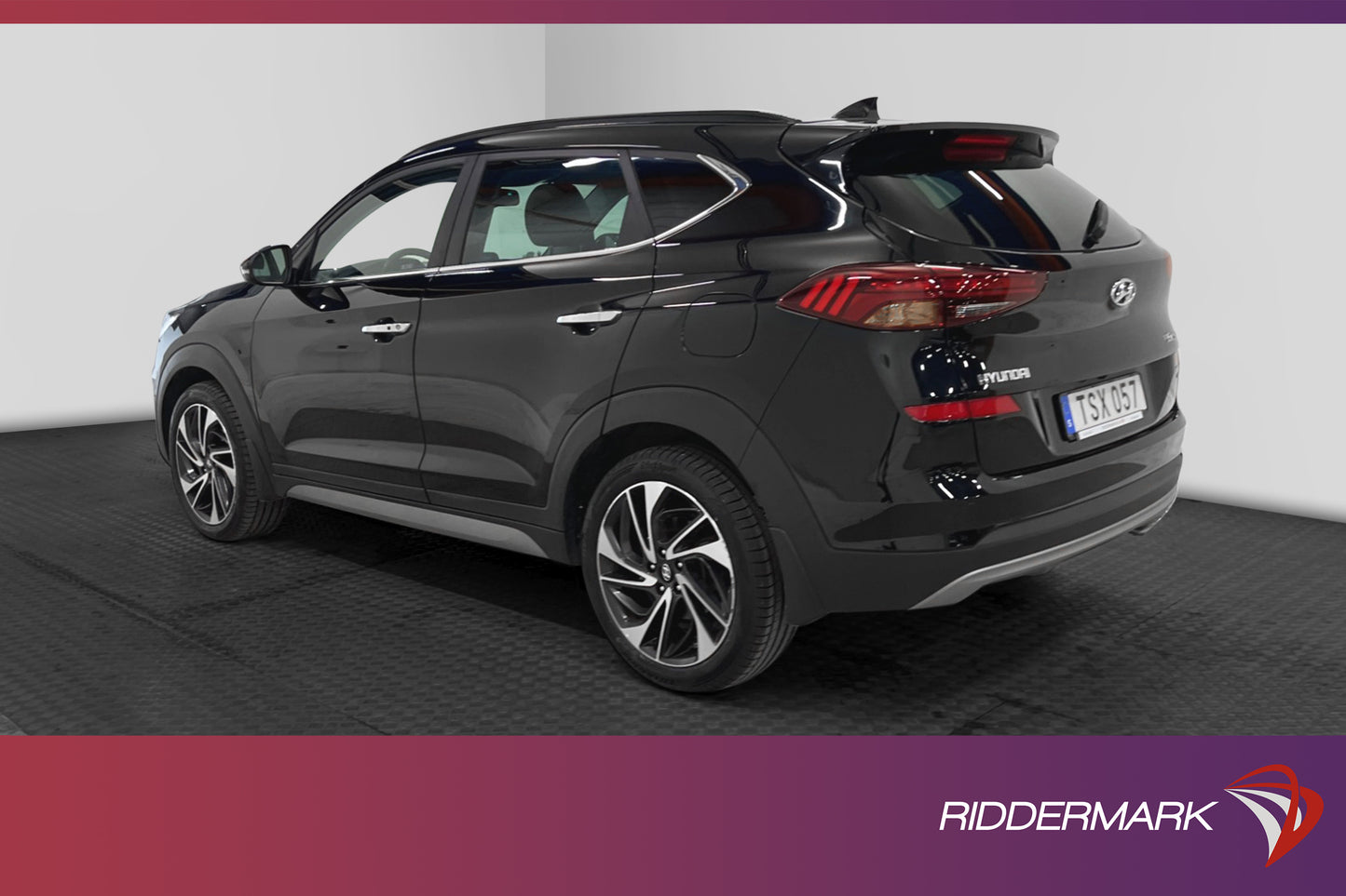 Hyundai Tucson 1.6 T-GDI 4WD Premium Pano 360° Navi Skinn