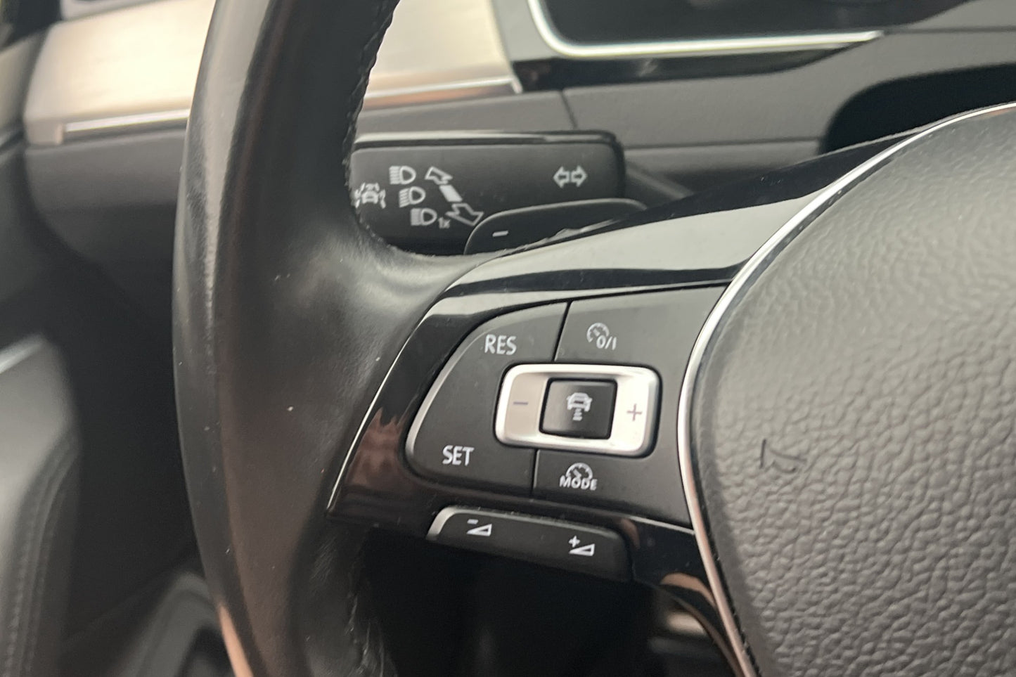 Volkswagen Passat Alltrack TDI 4M Executive Cockpit Drag