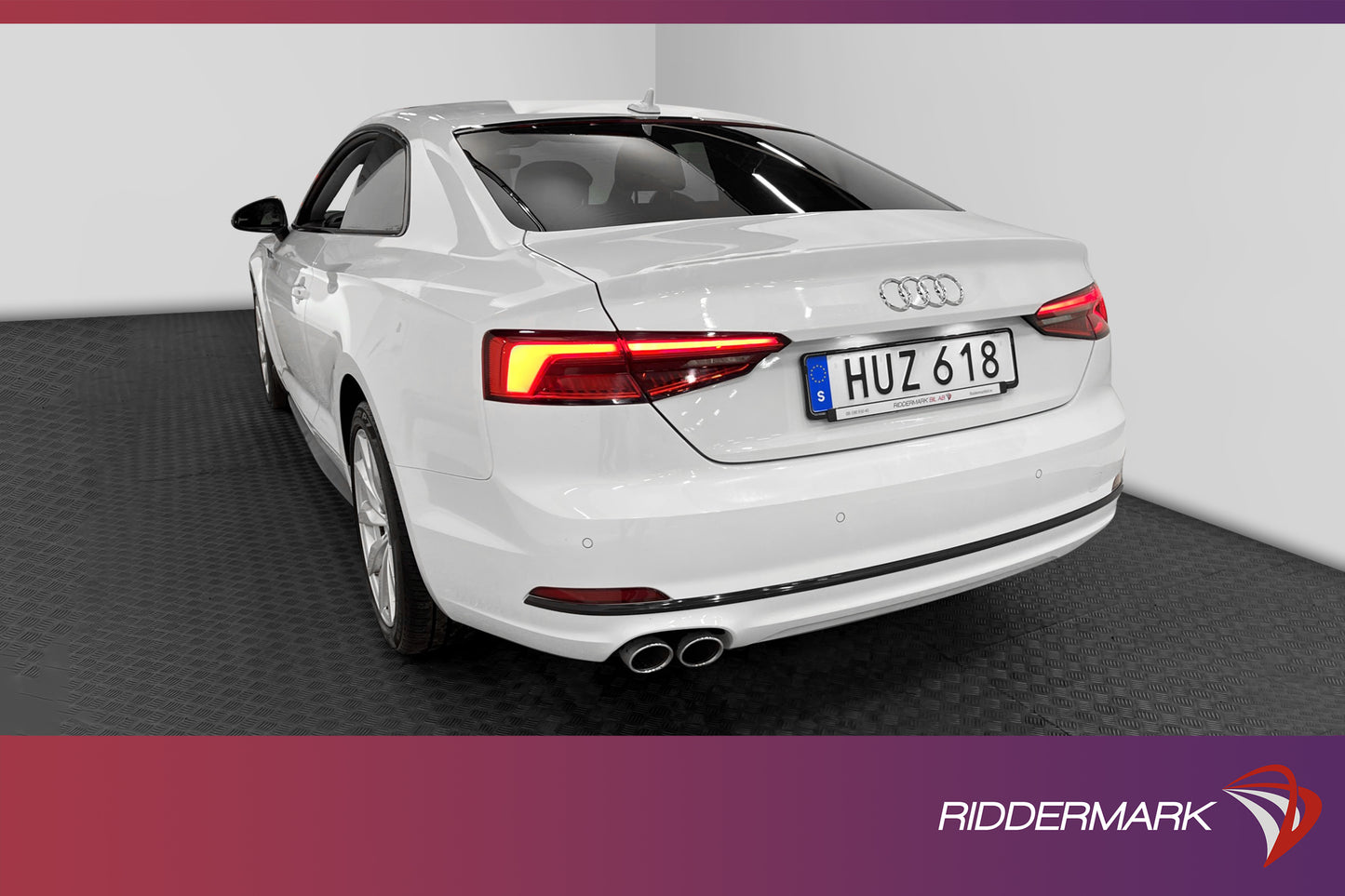 Audi A5 Coupé 2.0 TDI 190hk Svart optik Välservad P-sensor