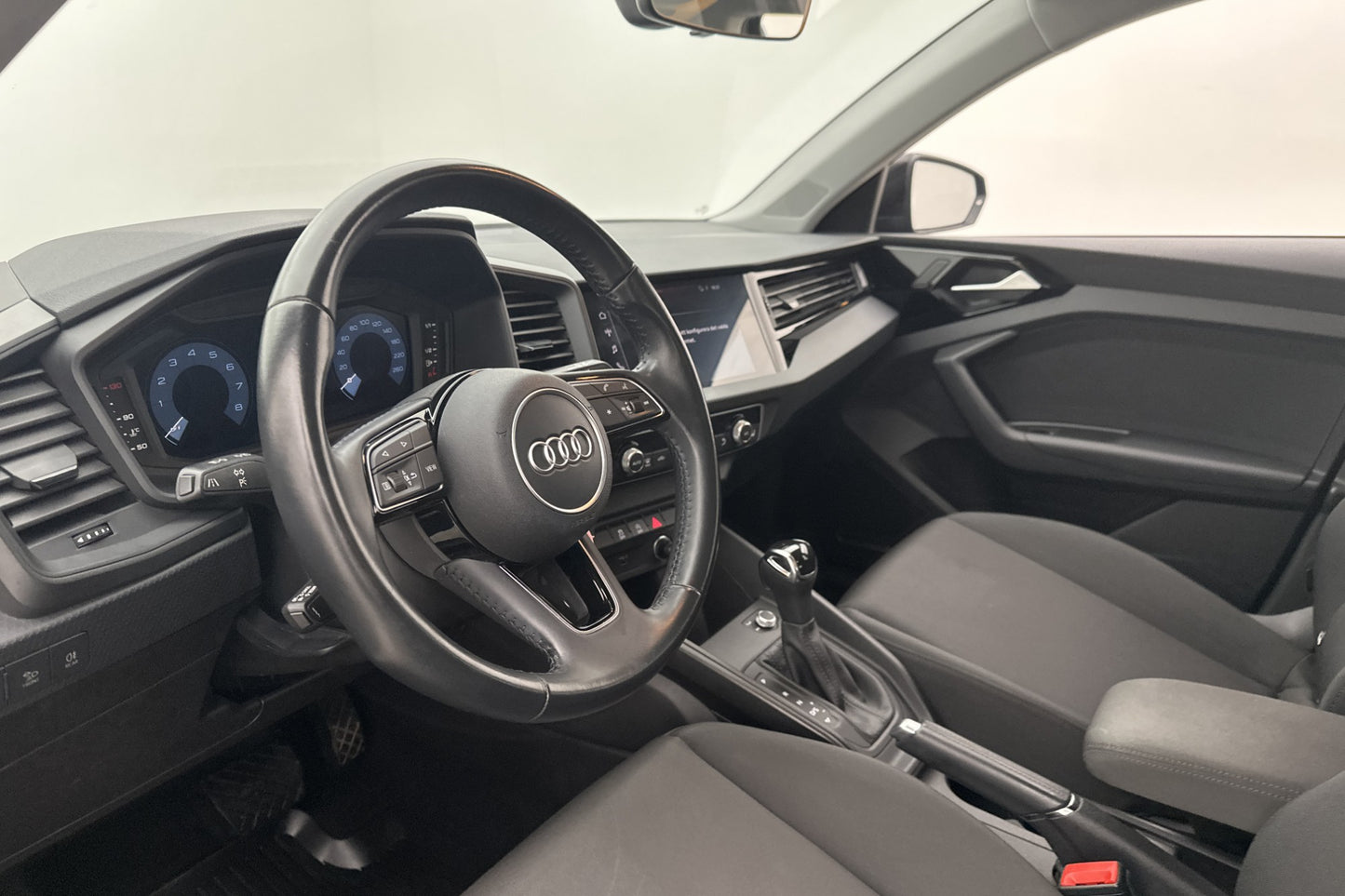 Audi A1 Sportback 30 TFSI 116hk Proline Cockpit Sensorer